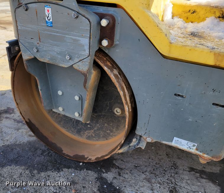 image for item DI1166 2015 Wacker Neuson RD12  double drum vibratory roller