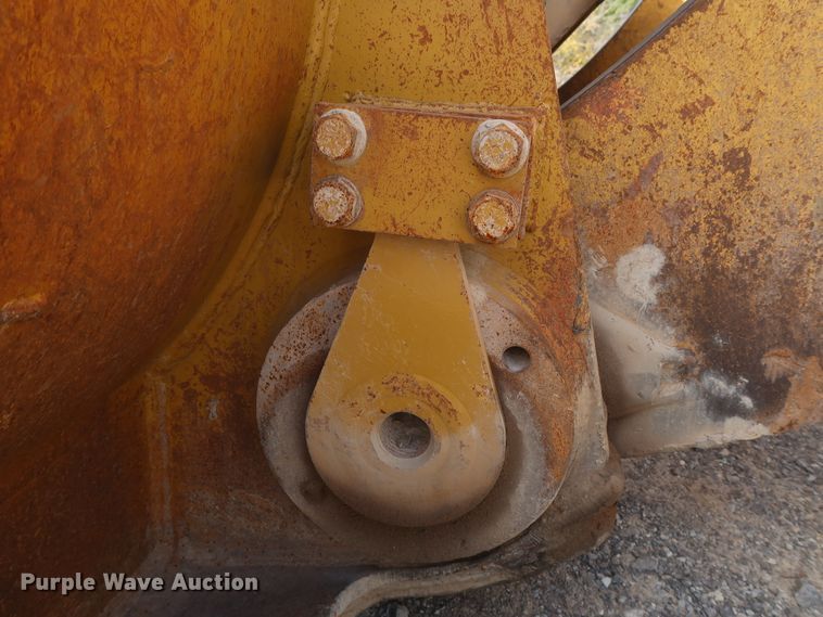 image for item DJ2259 1995 Caterpillar 990 Series II  wheel loader