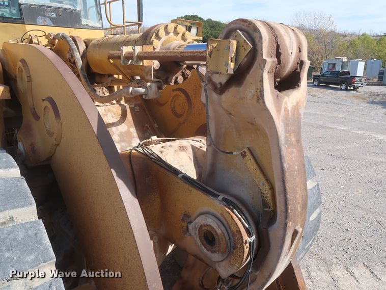 image for item DJ2259 1995 Caterpillar 990 Series II  wheel loader