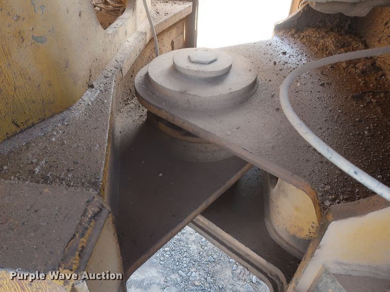 image for item DJ2259 1995 Caterpillar 990 Series II  wheel loader