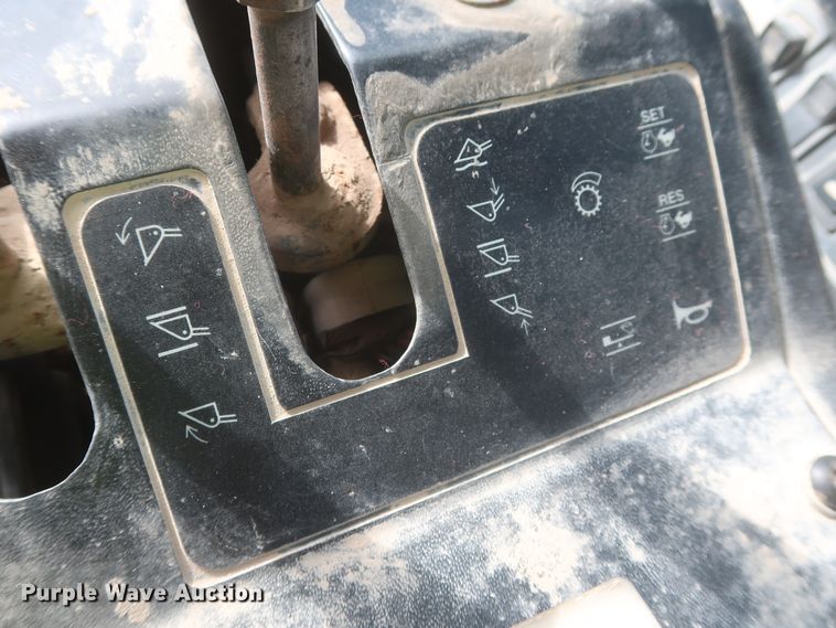 image for item DJ2259 1995 Caterpillar 990 Series II  wheel loader