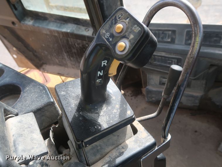 image for item DJ2259 1995 Caterpillar 990 Series II  wheel loader