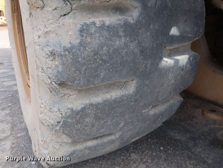 image for item DJ2259 1995 Caterpillar 990 Series II  wheel loader