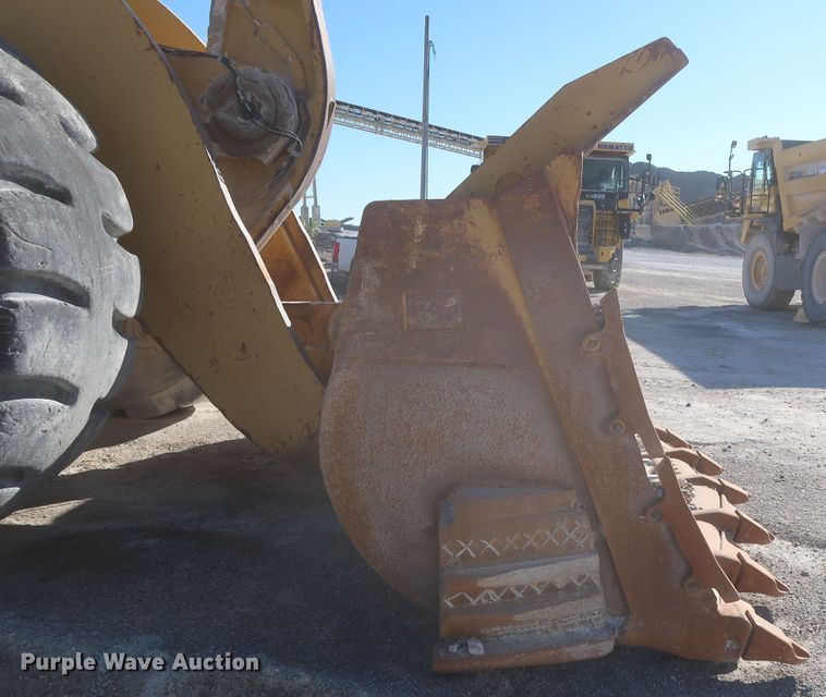 image for item DJ2270 2003 Caterpillar 990 Series II  wheel loader