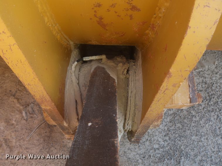 image for item DJ2270 2003 Caterpillar 990 Series II  wheel loader