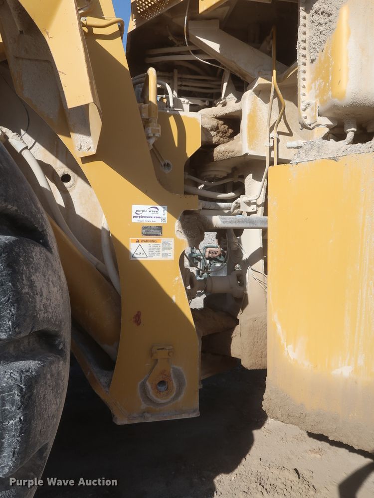 image for item DJ2270 2003 Caterpillar 990 Series II  wheel loader