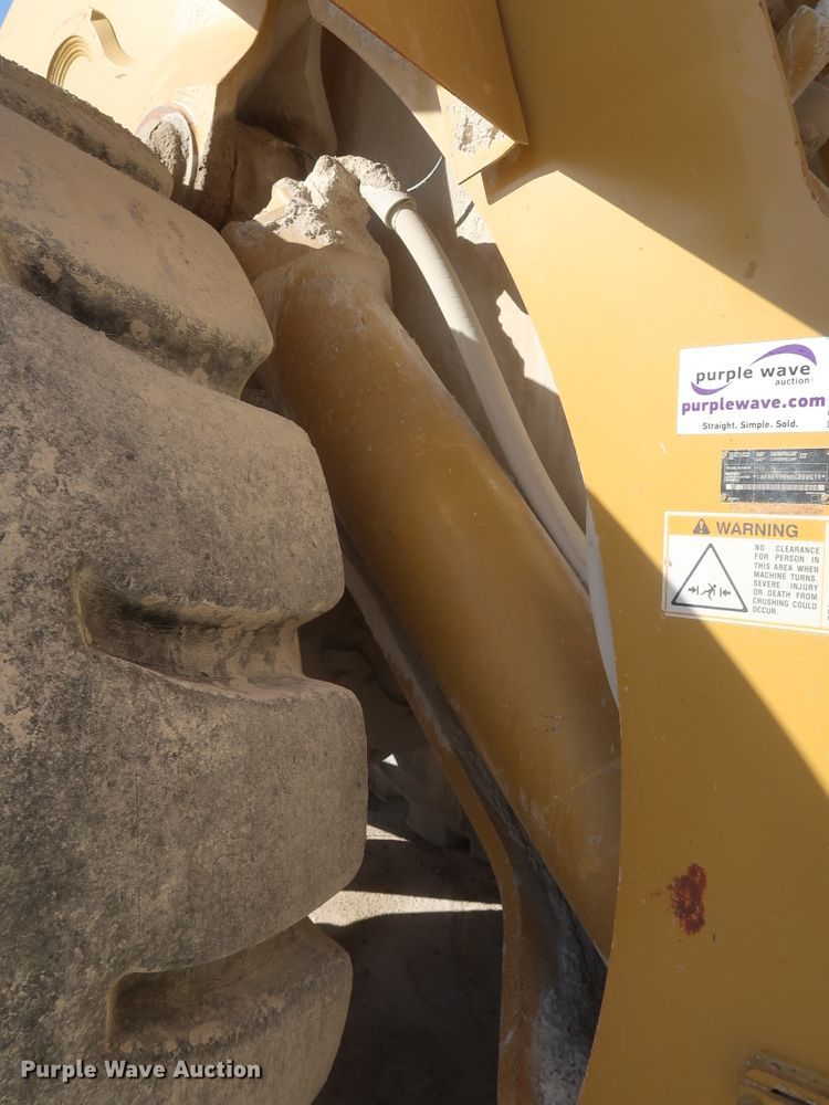 image for item DJ2270 2003 Caterpillar 990 Series II  wheel loader