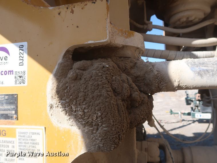 image for item DJ2270 2003 Caterpillar 990 Series II  wheel loader