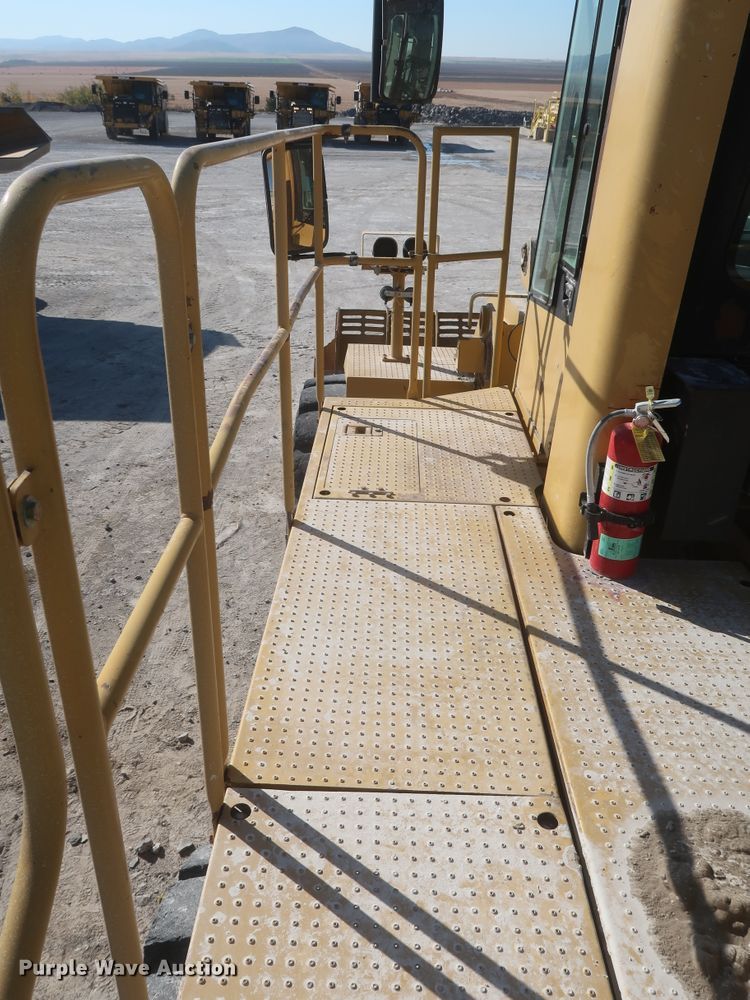 image for item DJ2270 2003 Caterpillar 990 Series II  wheel loader