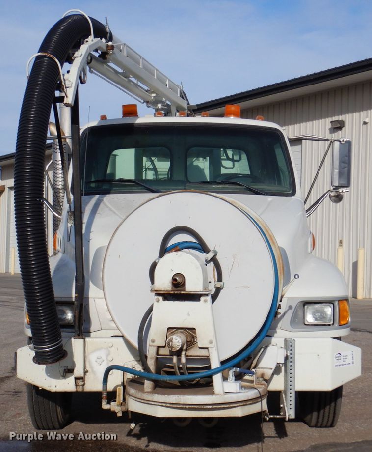 image for item DK8713 2002 Sterling Acterra M7500  sewer jetter truck