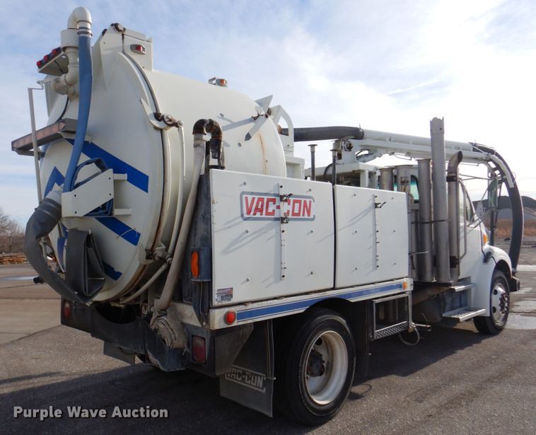 image for item DK8713 2002 Sterling Acterra M7500  sewer jetter truck