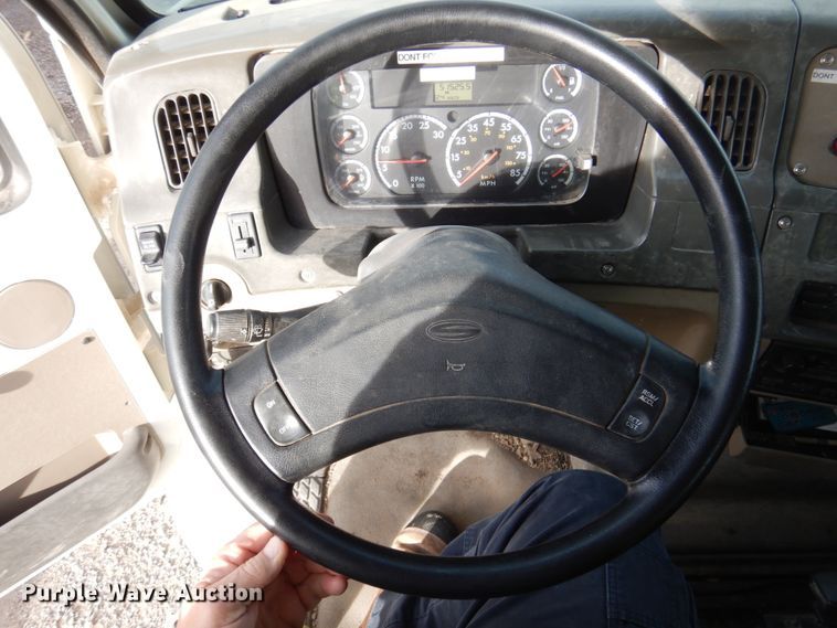 image for item DK8713 2002 Sterling Acterra M7500  sewer jetter truck