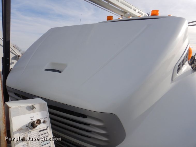 image for item DK8713 2002 Sterling Acterra M7500  sewer jetter truck