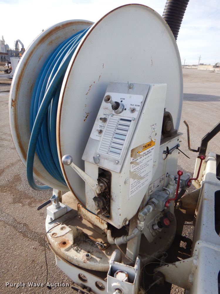 image for item DK8713 2002 Sterling Acterra M7500  sewer jetter truck