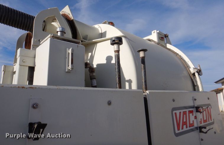 image for item DK8713 2002 Sterling Acterra M7500  sewer jetter truck