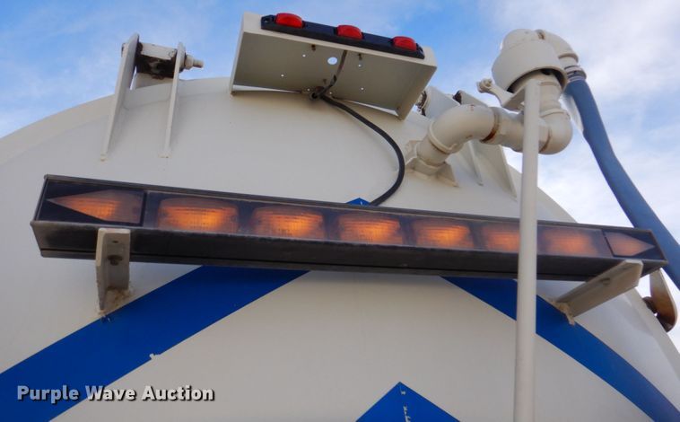 image for item DK8713 2002 Sterling Acterra M7500  sewer jetter truck