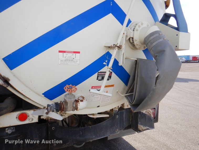 image for item DK8713 2002 Sterling Acterra M7500  sewer jetter truck