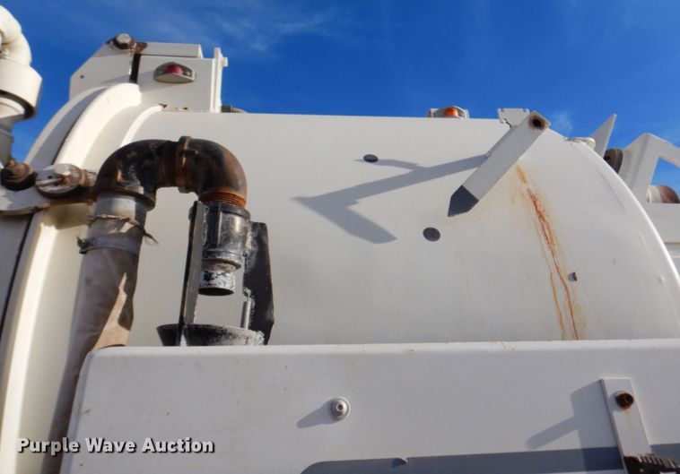 image for item DK8713 2002 Sterling Acterra M7500  sewer jetter truck