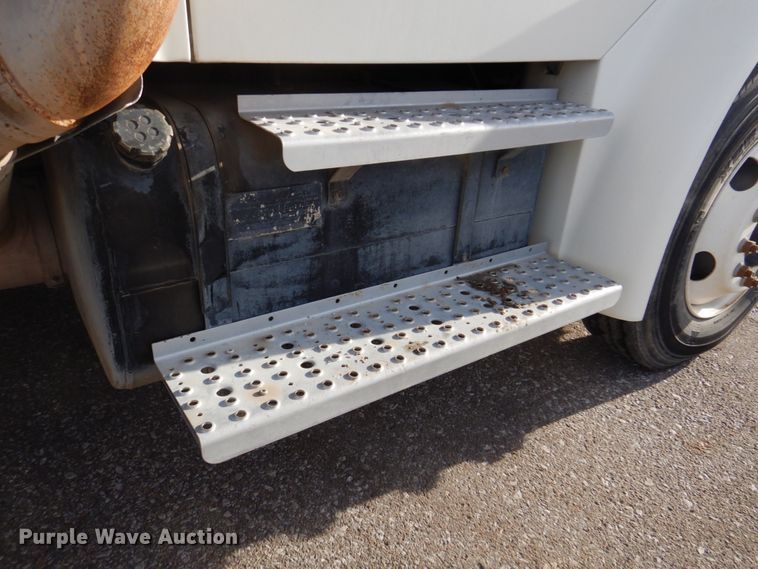 image for item DK8713 2002 Sterling Acterra M7500  sewer jetter truck