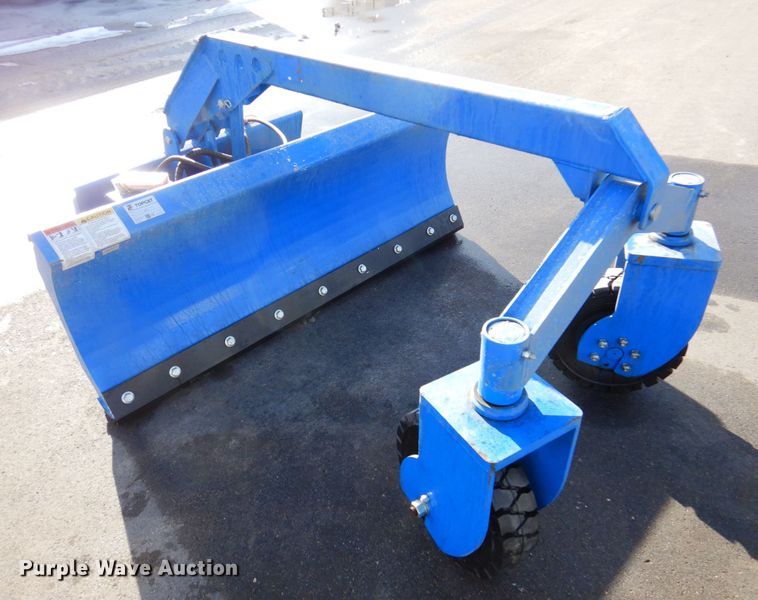 image for item DK8731 2021 TopCat SSSG72  skid steer grader