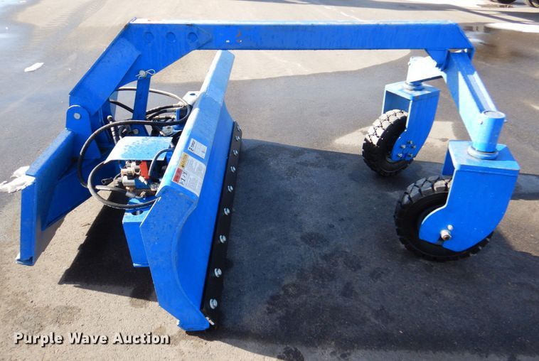 image for item DK8731 2021 TopCat SSSG72  skid steer grader