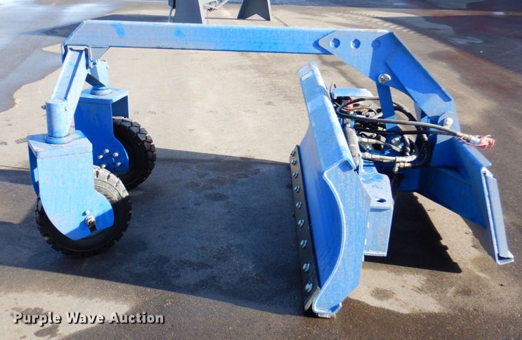 image for item DK8731 2021 TopCat SSSG72  skid steer grader