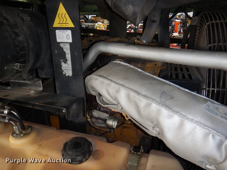 image for item DK8735 2013 Sullair 375CHAFDPQCA4  air compressor