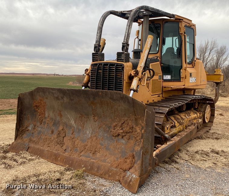 image for item DL1402 2001 John Deere 850C Series II  dozer