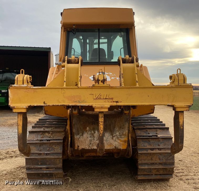 image for item DL1402 2001 John Deere 850C Series II  dozer