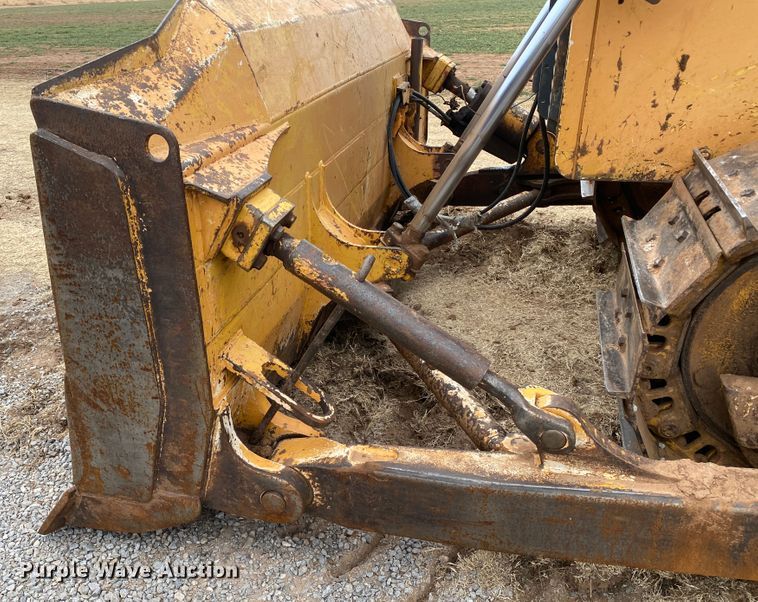 image for item DL1402 2001 John Deere 850C Series II  dozer
