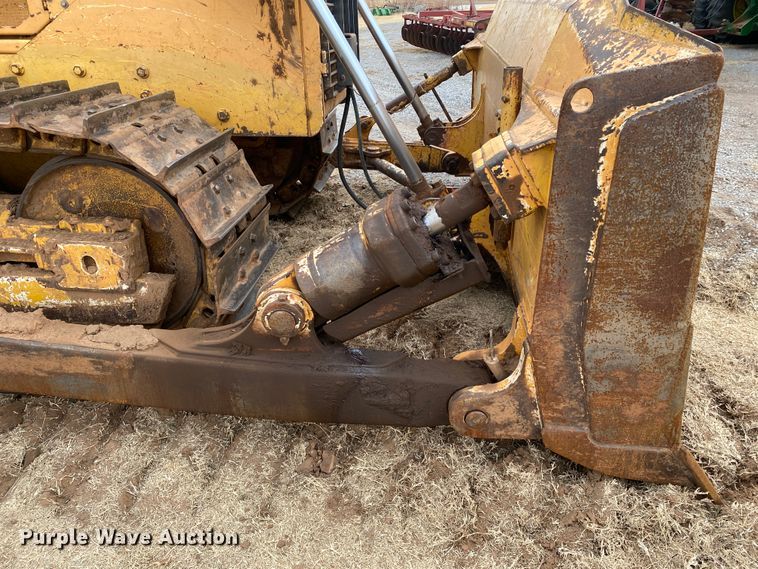 image for item DL1402 2001 John Deere 850C Series II  dozer