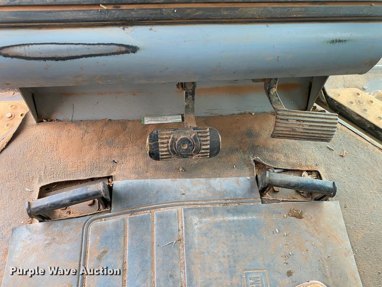 image for item DL1402 2001 John Deere 850C Series II  dozer