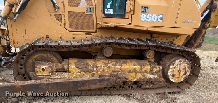 image for item DL1402 2001 John Deere 850C Series II  dozer