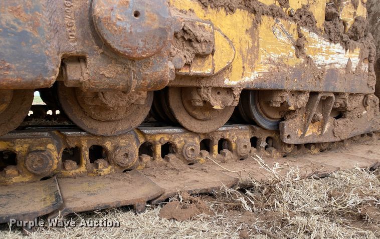 image for item DL1402 2001 John Deere 850C Series II  dozer