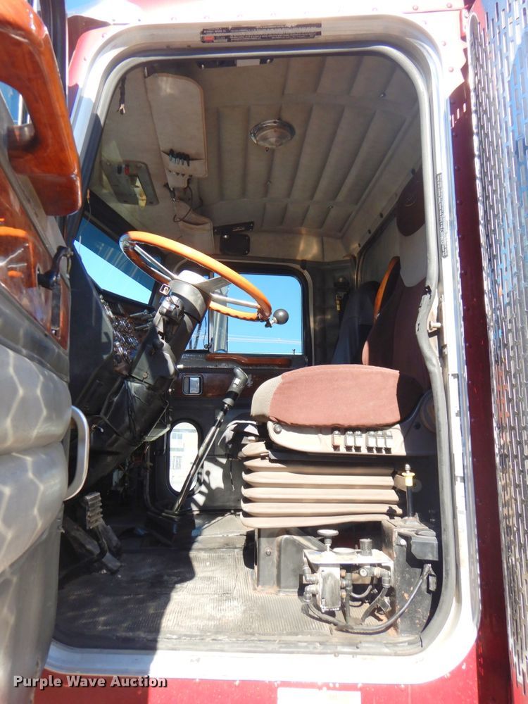 image for item DL8879 1996 Peterbilt 379  dump truck