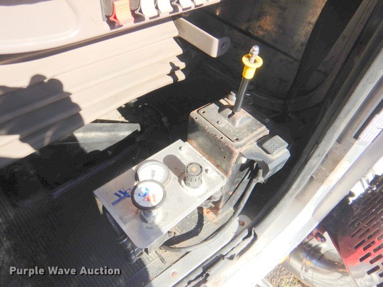 image for item DL8879 1996 Peterbilt 379  dump truck