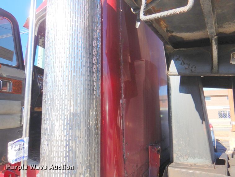 image for item DL8879 1996 Peterbilt 379  dump truck