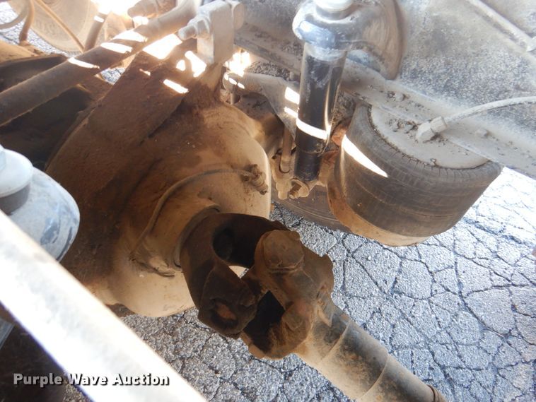 image for item DL8879 1996 Peterbilt 379  dump truck