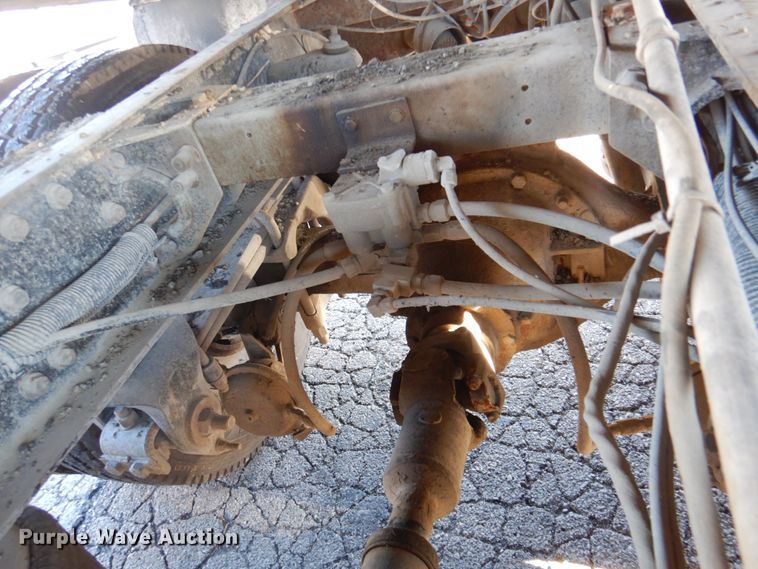 image for item DL8879 1996 Peterbilt 379  dump truck