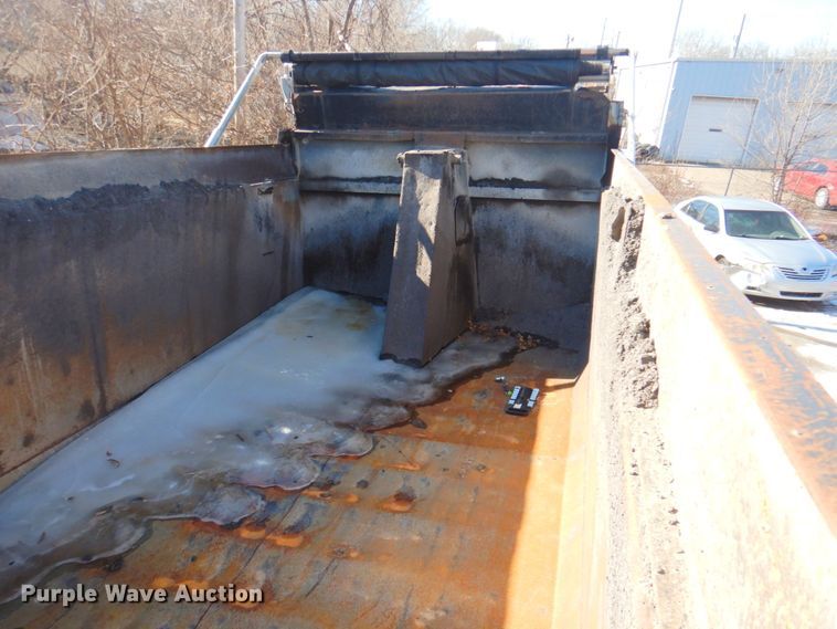 image for item DL8879 1996 Peterbilt 379  dump truck