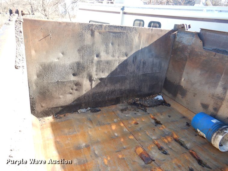 image for item DL8879 1996 Peterbilt 379  dump truck