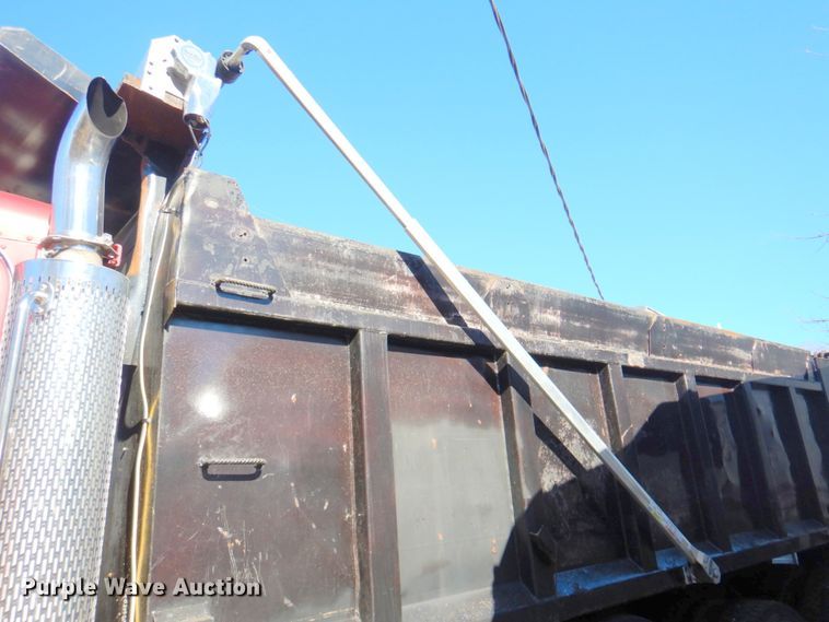 image for item DL8879 1996 Peterbilt 379  dump truck