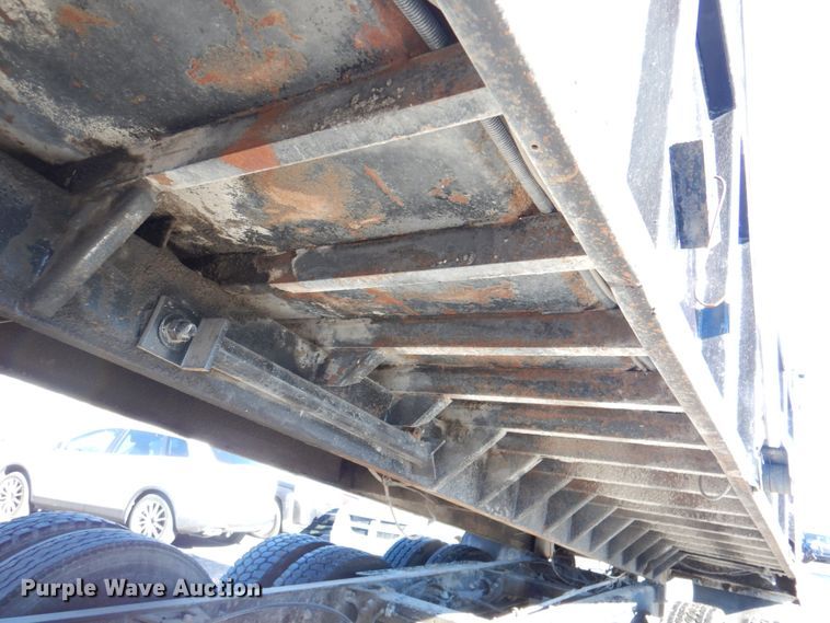 image for item DL8879 1996 Peterbilt 379  dump truck