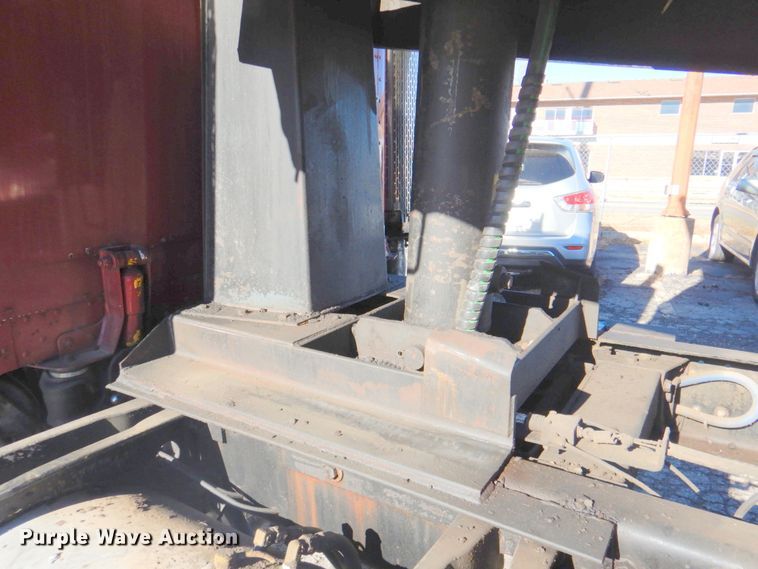 image for item DL8879 1996 Peterbilt 379  dump truck