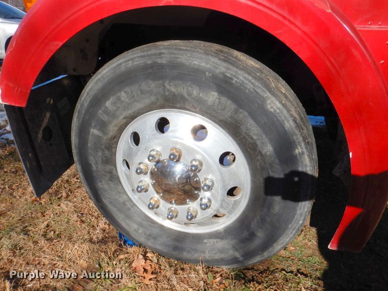 image for item DL8879 1996 Peterbilt 379  dump truck