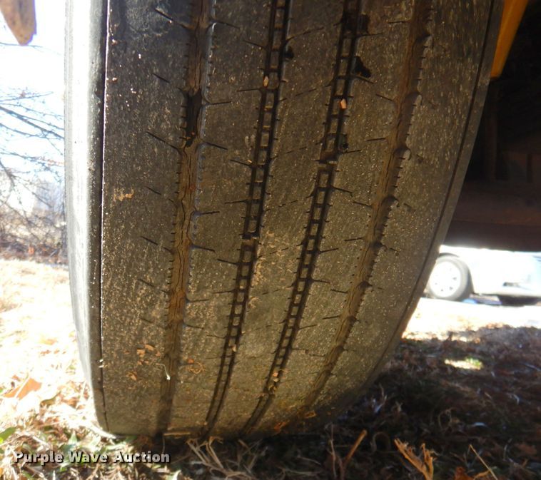 image for item DL8879 1996 Peterbilt 379  dump truck