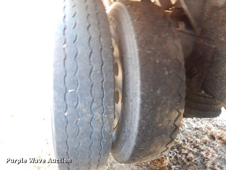 image for item DL8879 1996 Peterbilt 379  dump truck