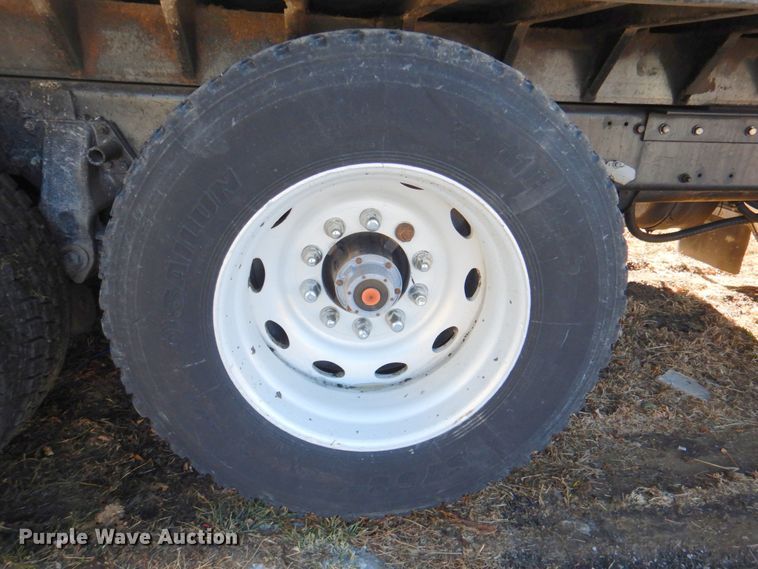 image for item DL8879 1996 Peterbilt 379  dump truck