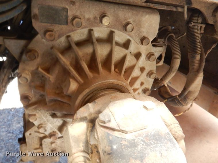 image for item DN2666 2000 International 4900  dump truck