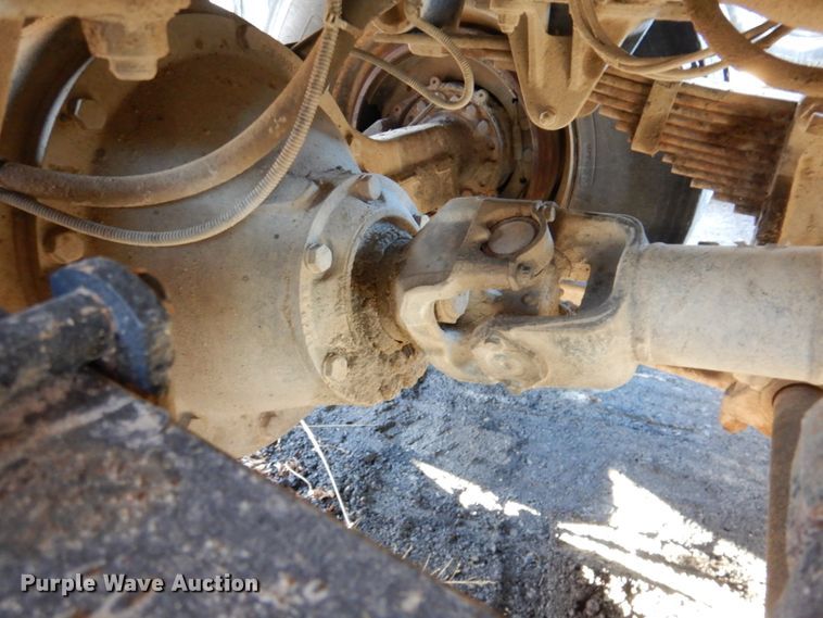 image for item DN2666 2000 International 4900  dump truck